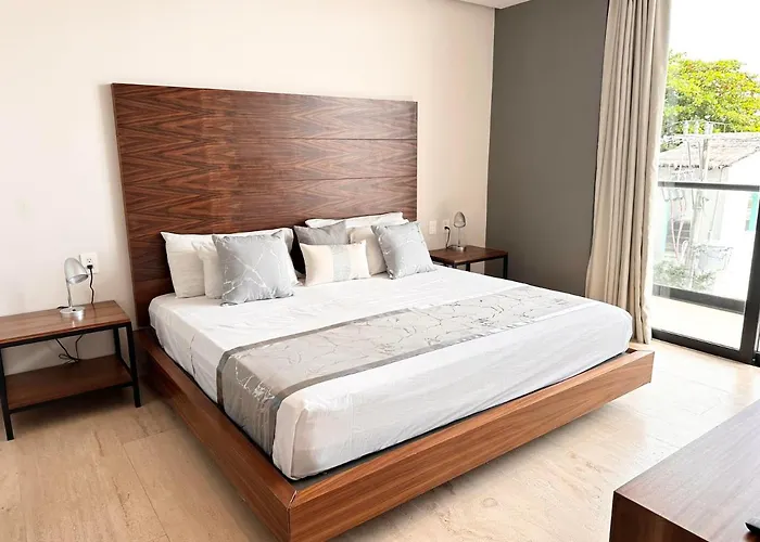 Paseo Luxury House *